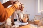 Bosch MUM5 Scale (White) Kitchen Machine - Image 3