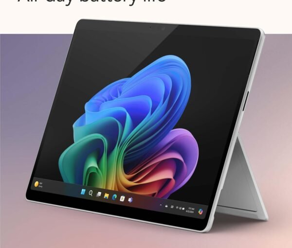 181-3 Microsoft Surface Pro 13" 2-in-1 (Qualcomm Snapdragon X Plus, 16GB/256GB)